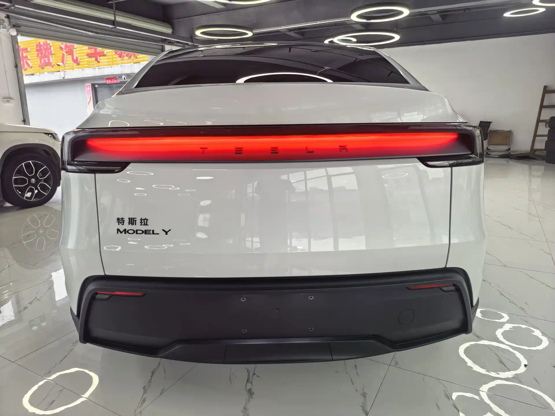 Фото 5 - Tesla Model Y