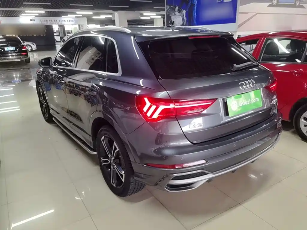 Фото 5 - Audi Q3