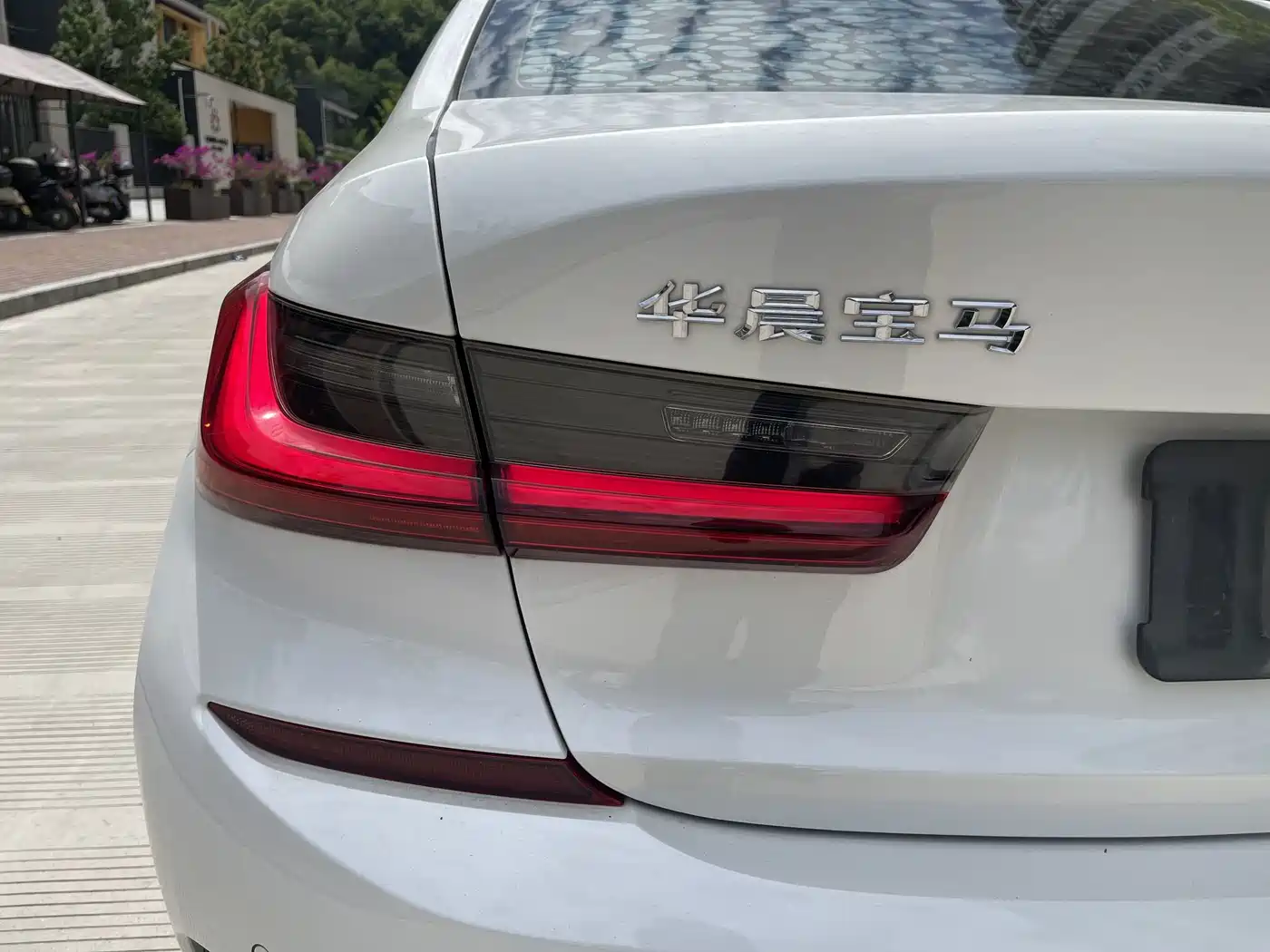 BMW 3-SERIES