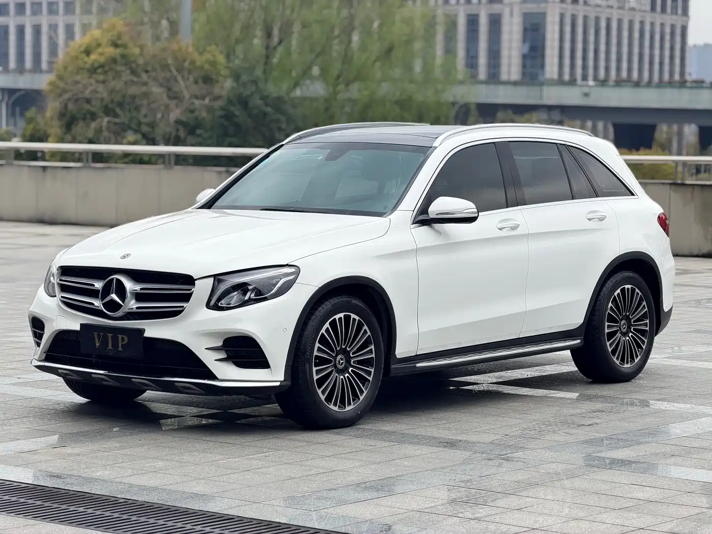 Mercedes-Benz GLC 2018 GLC 260 4MATIC Dynamic фото 4