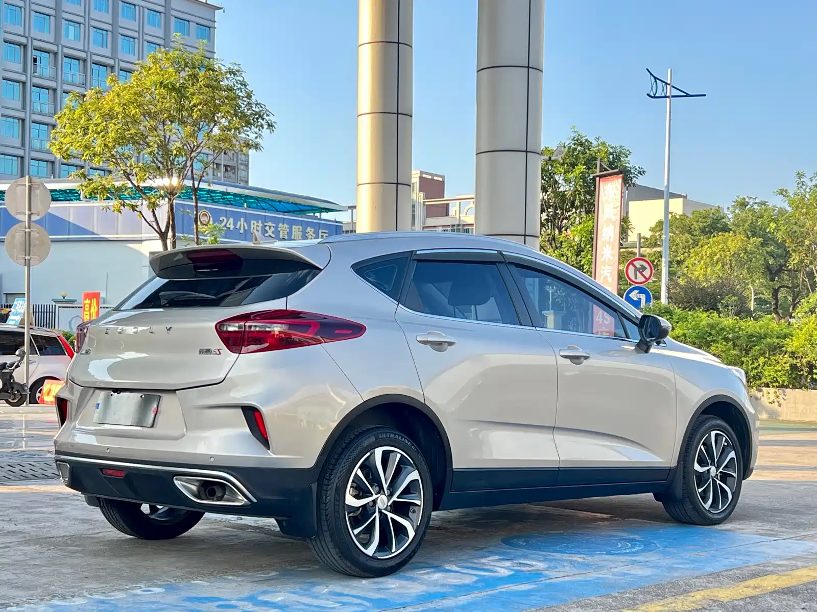 صورة 7 - Geely Emgrand GS