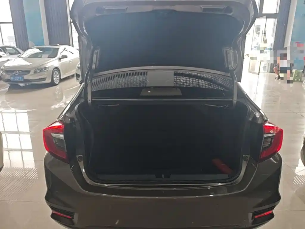 Honda Greiz 2017 2016 1.5L CVT Classic Edition