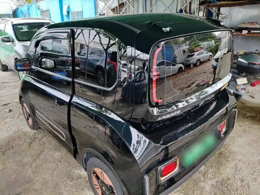 Photo 5 - Baojun KiWi EV