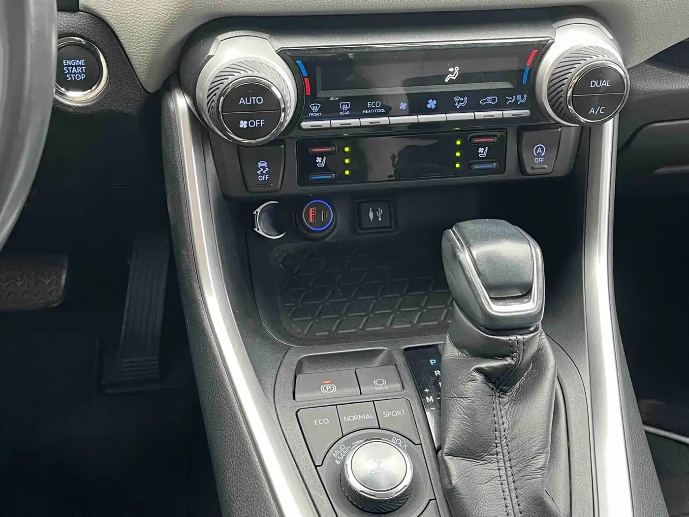 Toyota Wildlander 2020 2020 2.0L CVT AWD Premium Edition