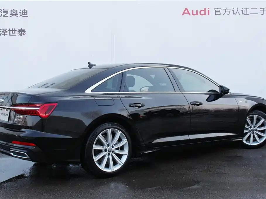 Audi A6L 2021 45 TFSI Exclusive Sport фото 4