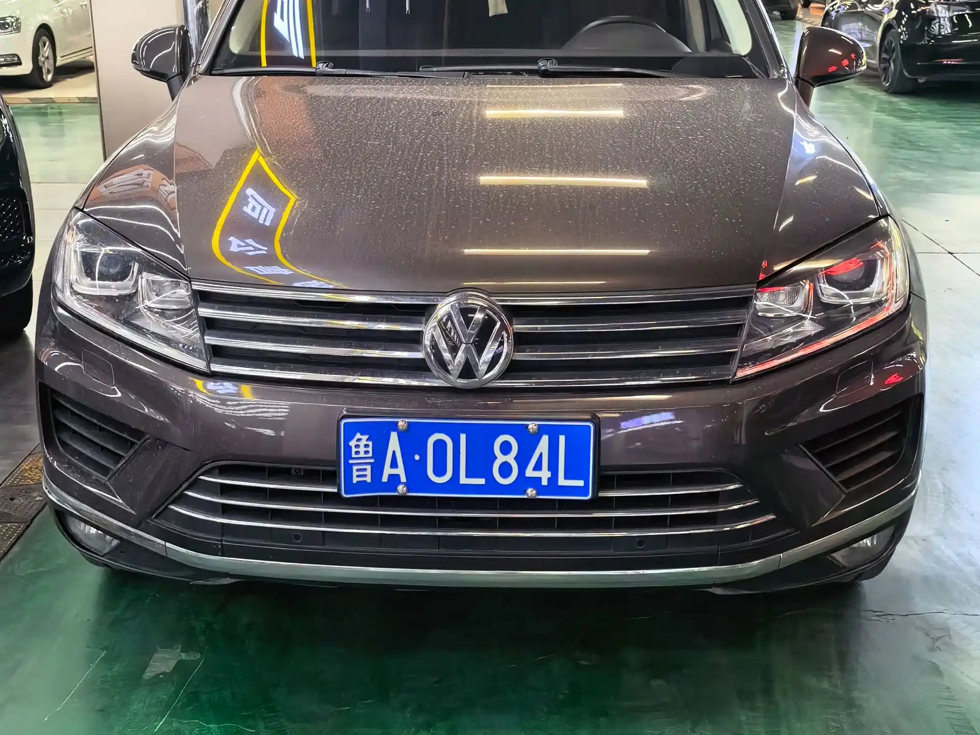 Фото 2 - Volkswagen Touareg