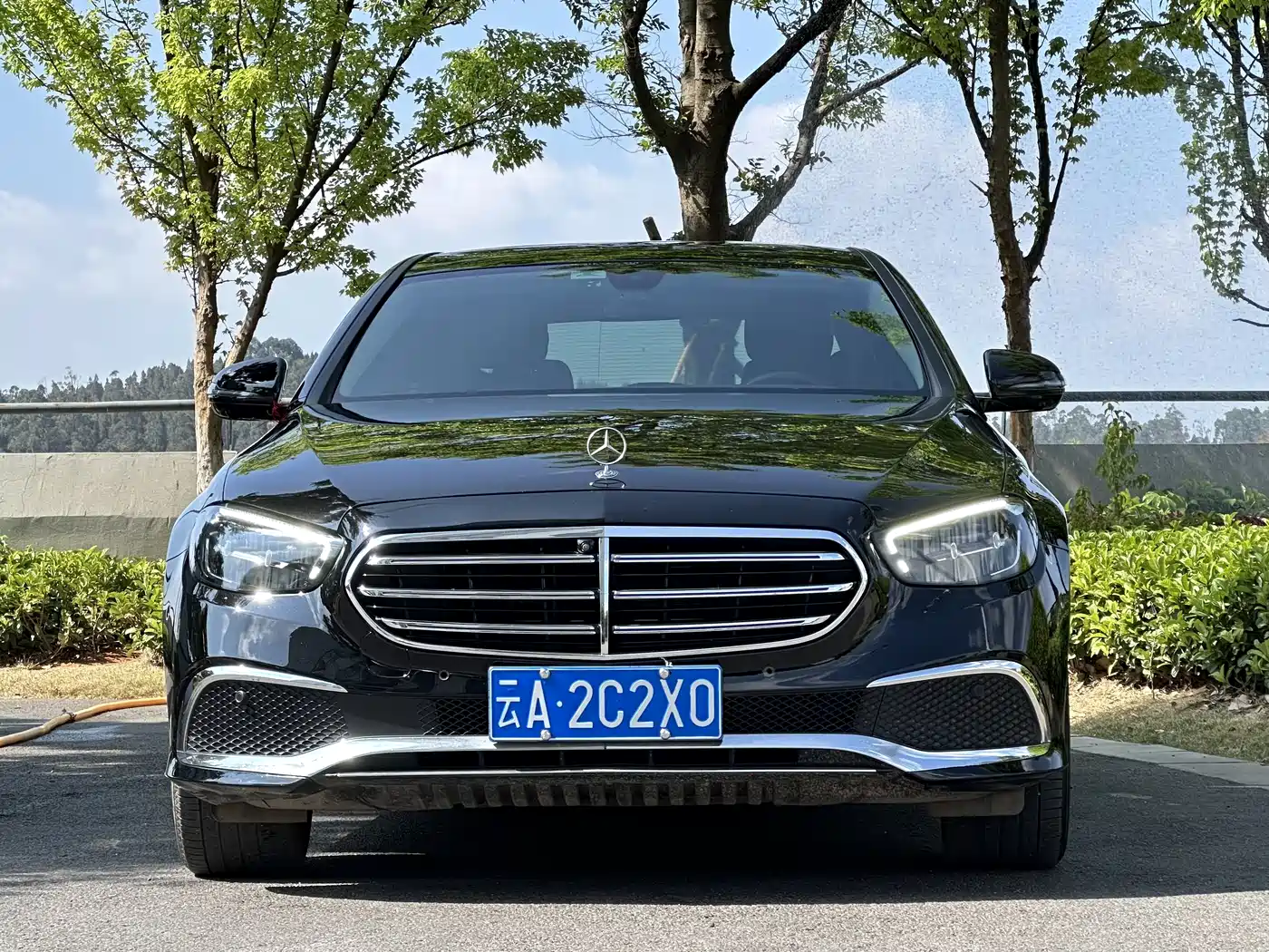 MERCEDES-BENZ E CLASS