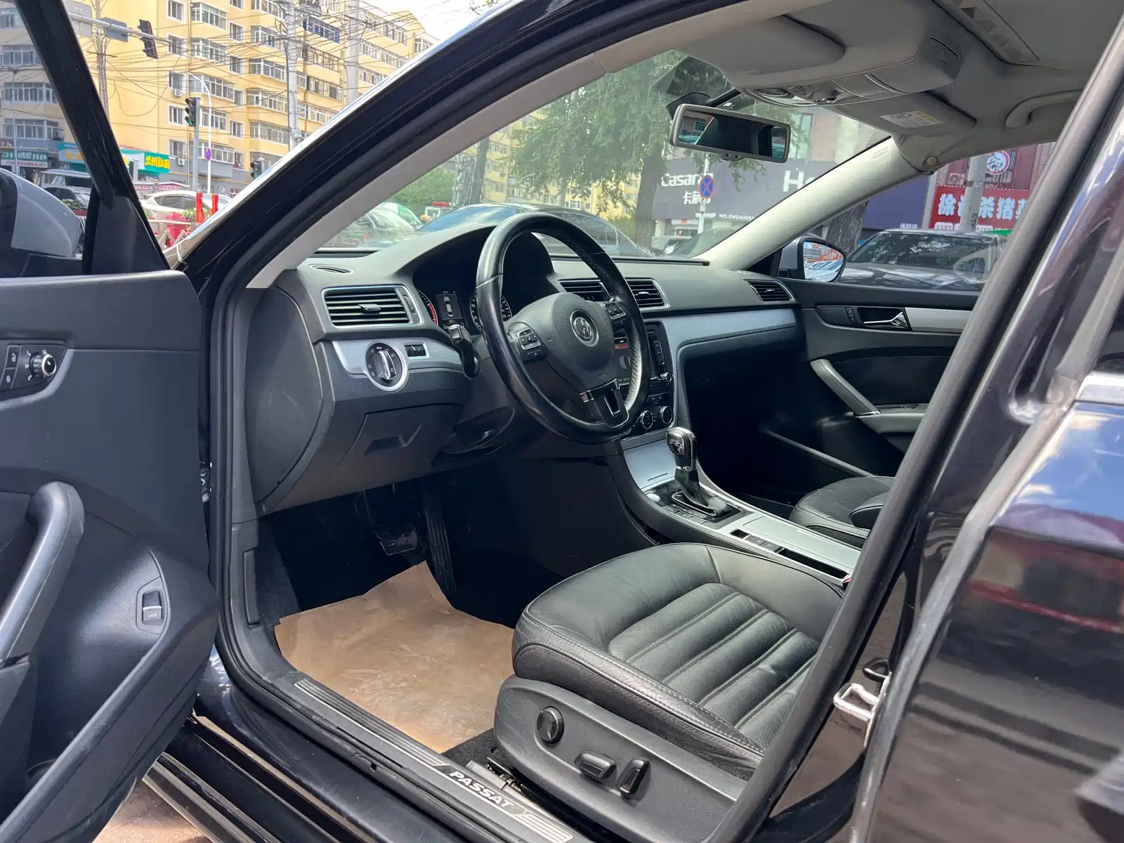 Фото 10 - Volkswagen Passat