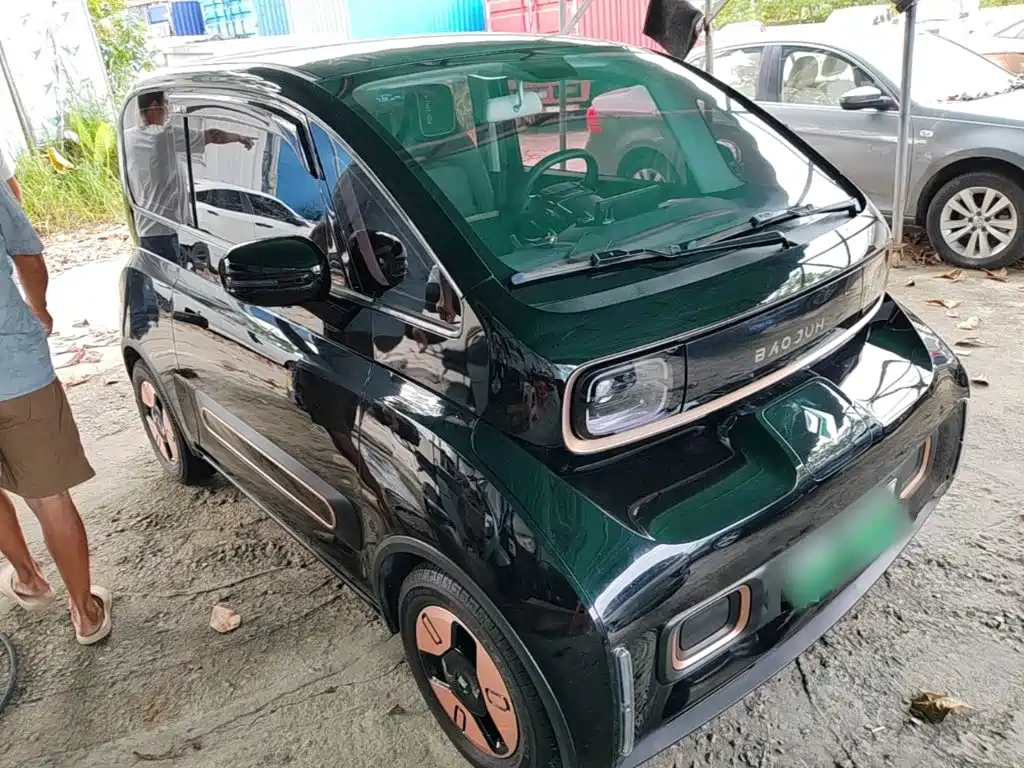 Photo 4 - Baojun KiWi EV