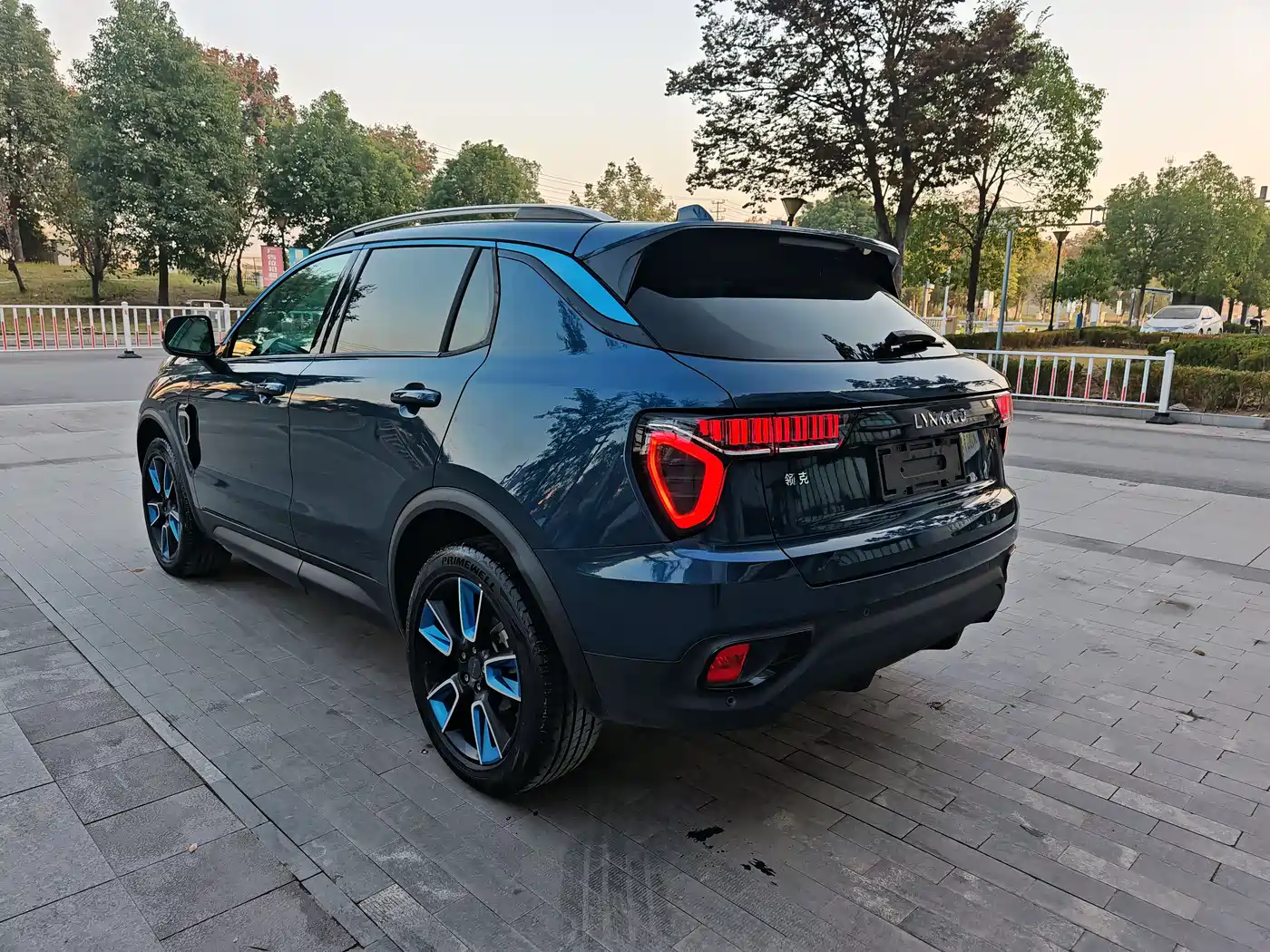 Lynk & Co 01 2019 2.0T 2WD Pro Edition China V фото 7