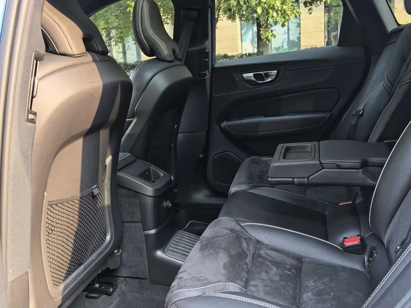 Volvo XC60 Plug-in Hybrid 2020 2019 T8 Twin Engine R-Design (China VI)