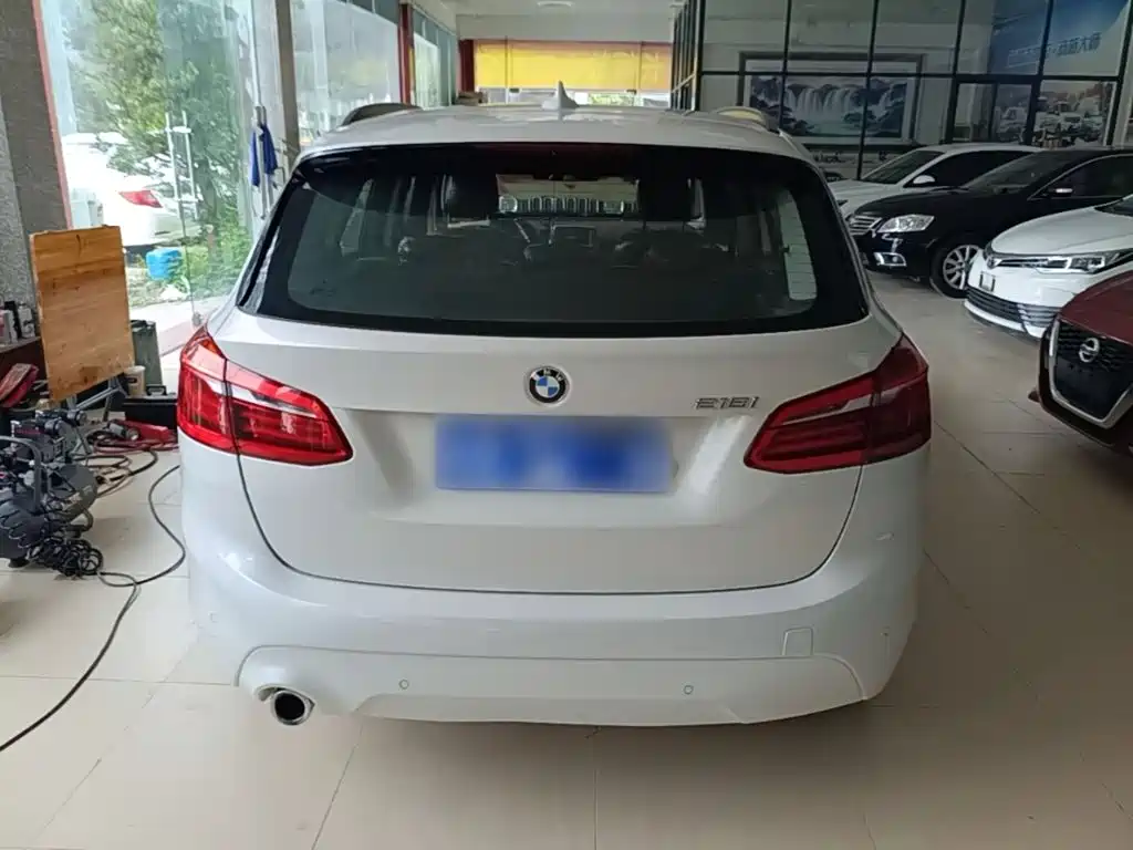 BMW 2 Series Touring 2019 2018 218i Sport Line