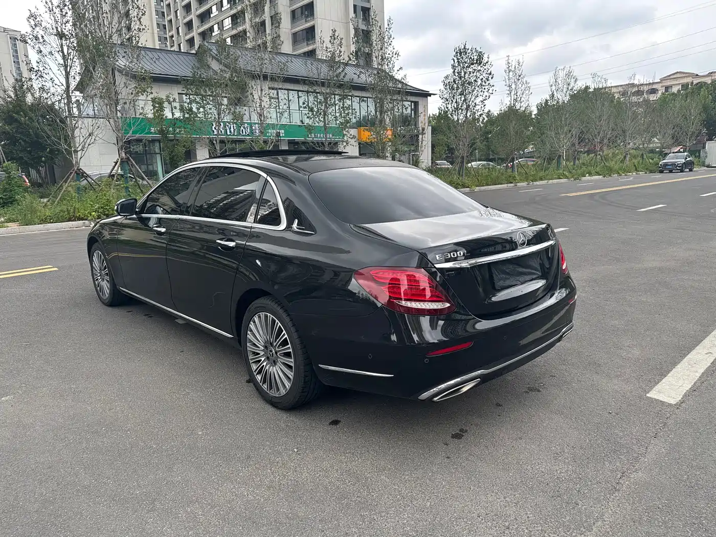 Фото 7 - Mercedes-Benz E-Class