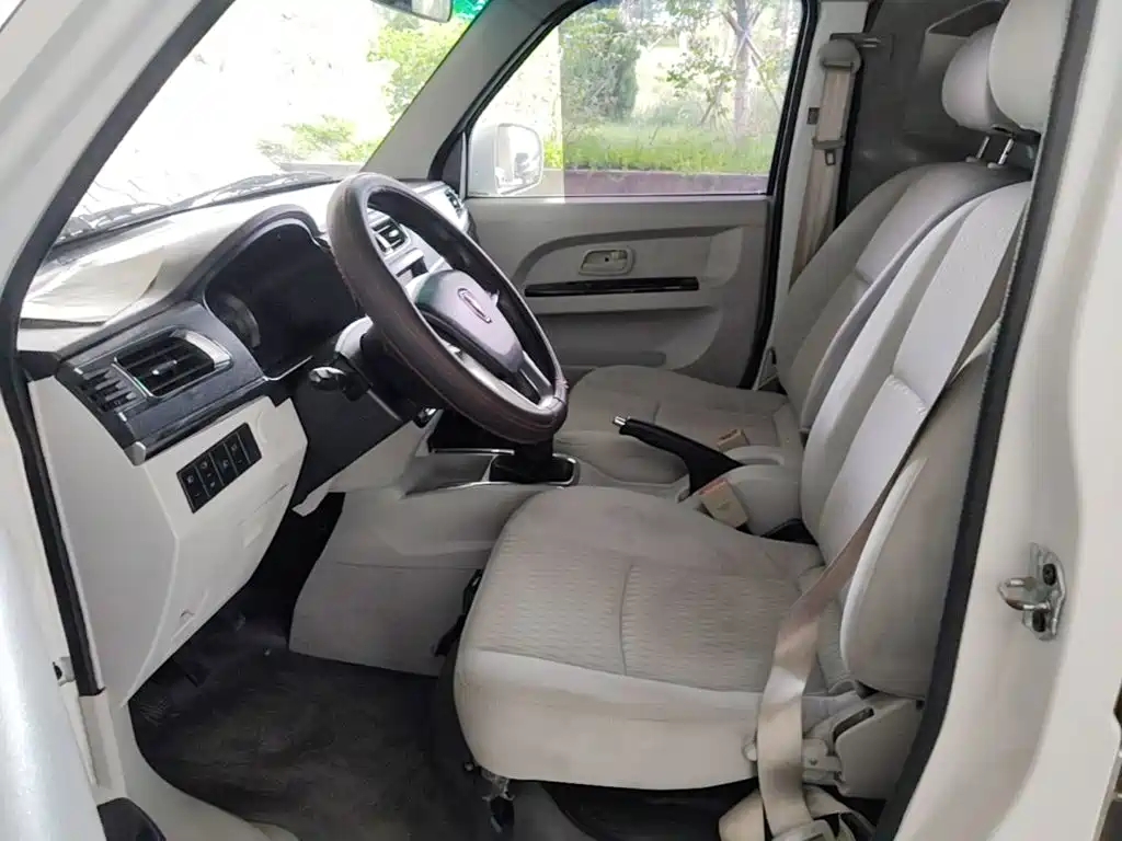 Jinbei New Hiace X30L 2022 2021 1.5L Fortune Non-AC Version Van China VI SWC15M