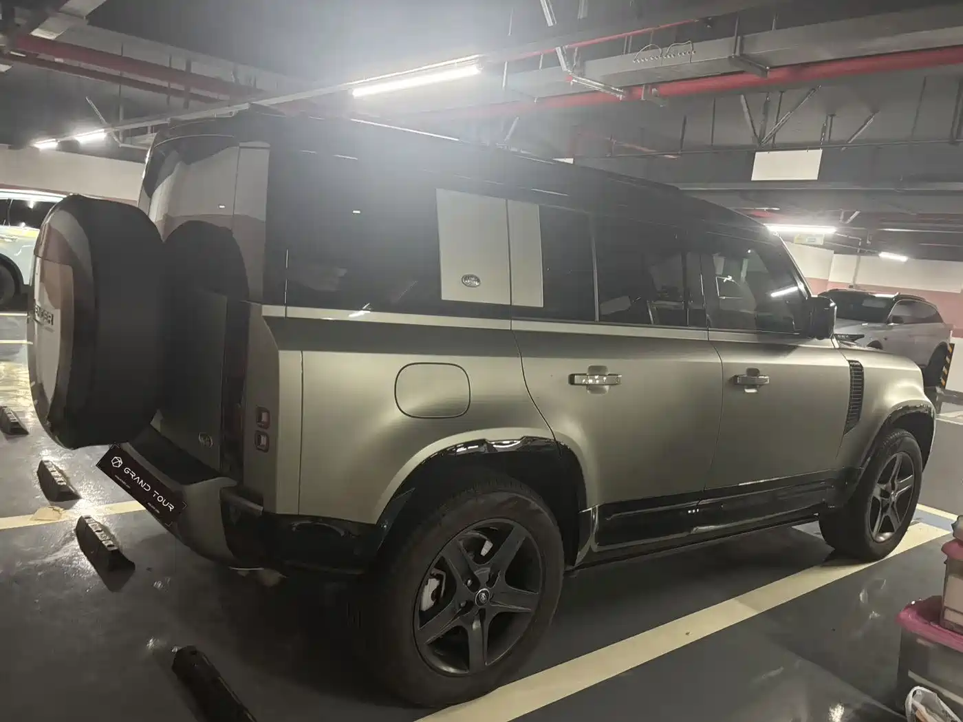 Land Rover Defender 2024 2024 110 3.0T P400 X-DYNAMIC HSE