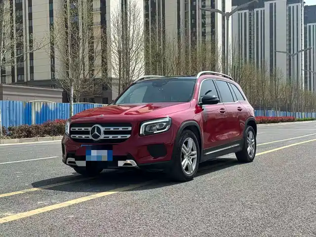 MERCEDES-BENZ GLB