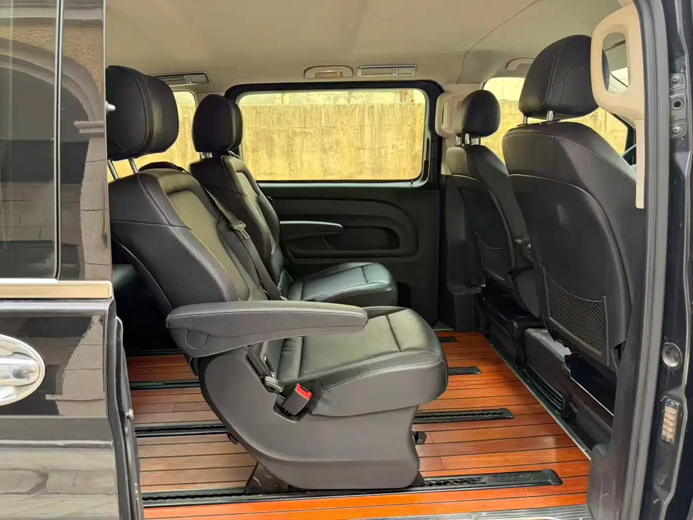 Mercedes-Benz Vito 2016 2.0T Elite Edition фото 11