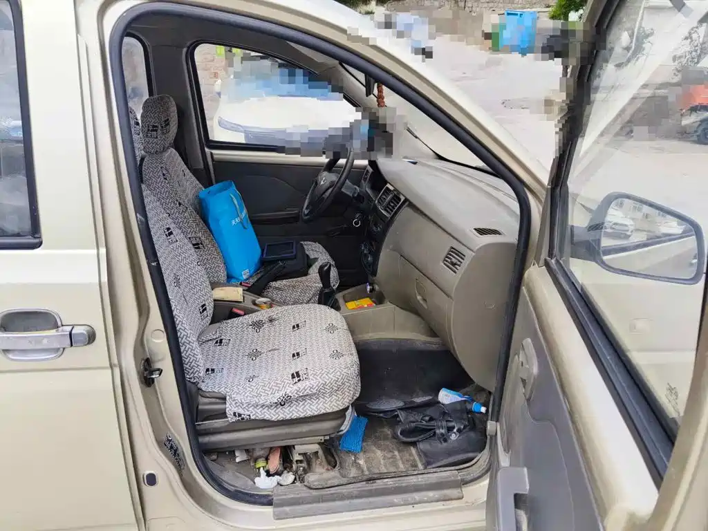 Wuling Motors Wuling Rongguang V 2018 2016 1.2L Utility Model
