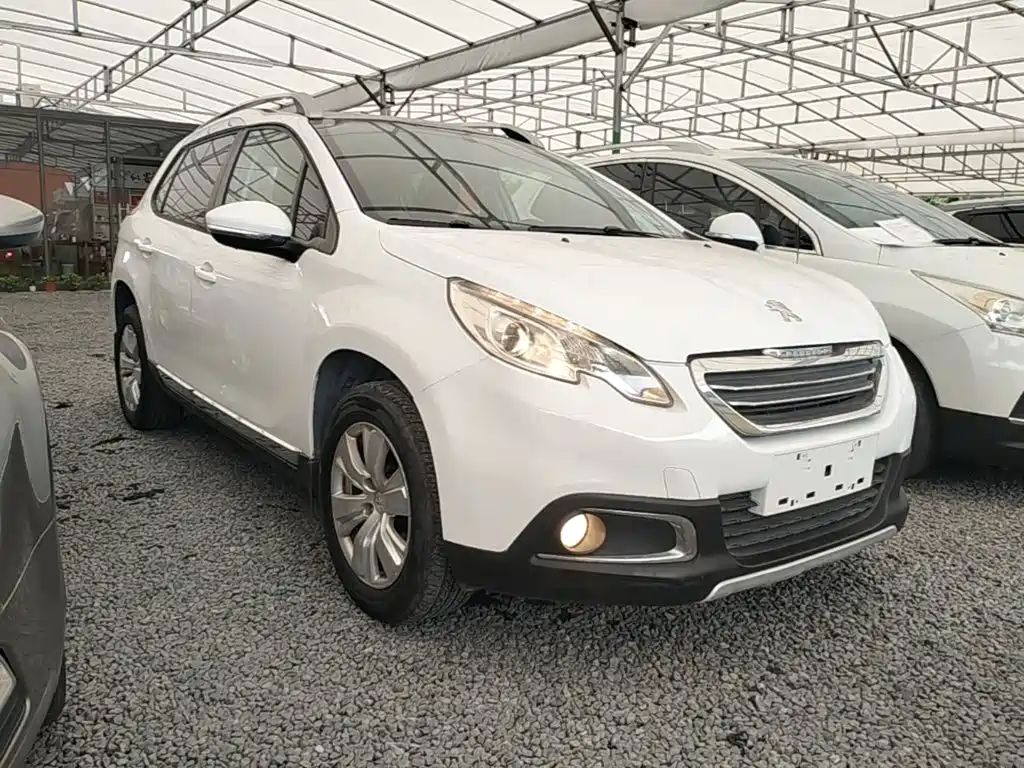 Peugeot 2008 2015 2014 1.6L Automatic Fashion Edition
