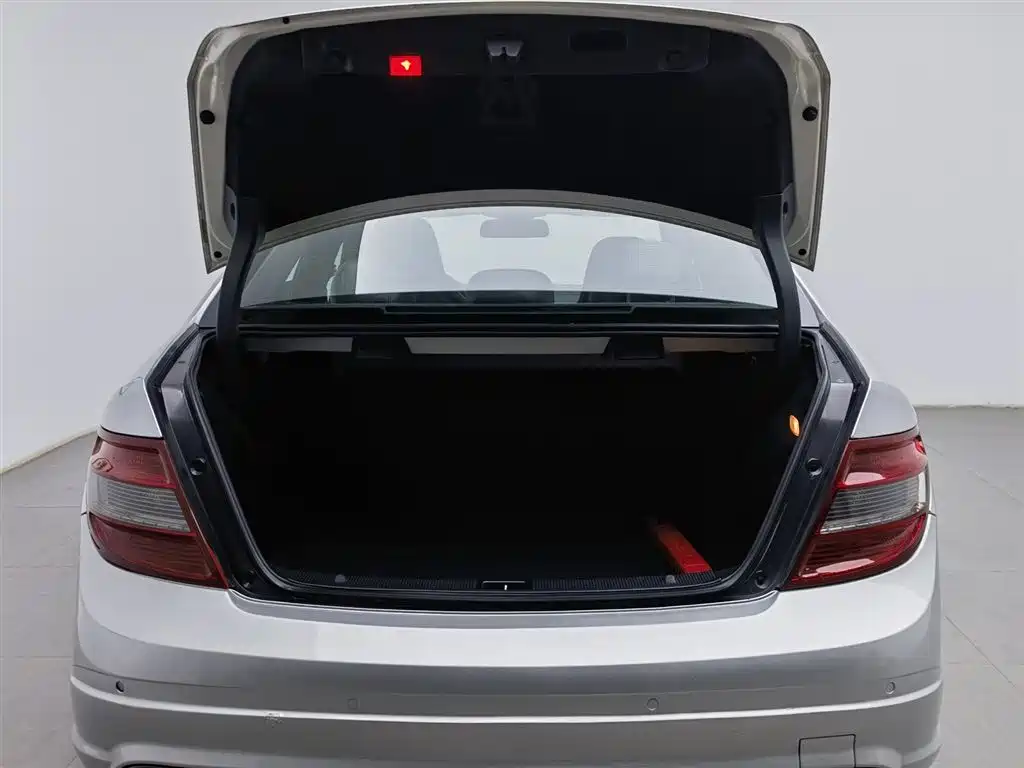 Mercedes-Benz C-Class AMG 2009 AMG C 63 Dynamic фото 16