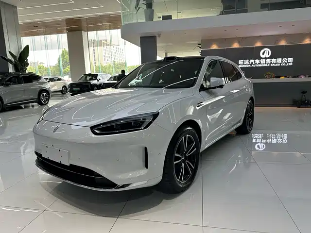 AITO Wenjie AITO M5 2025