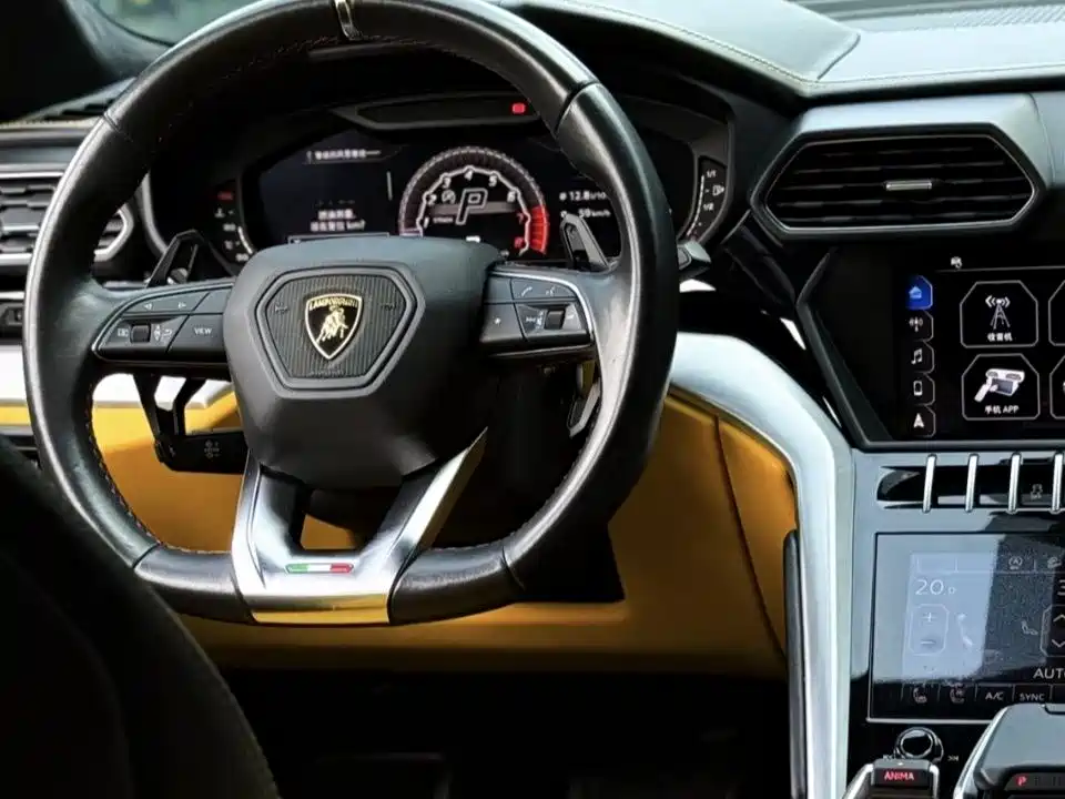 Lamborghini Urus 2021 4.0T V8 фото 4