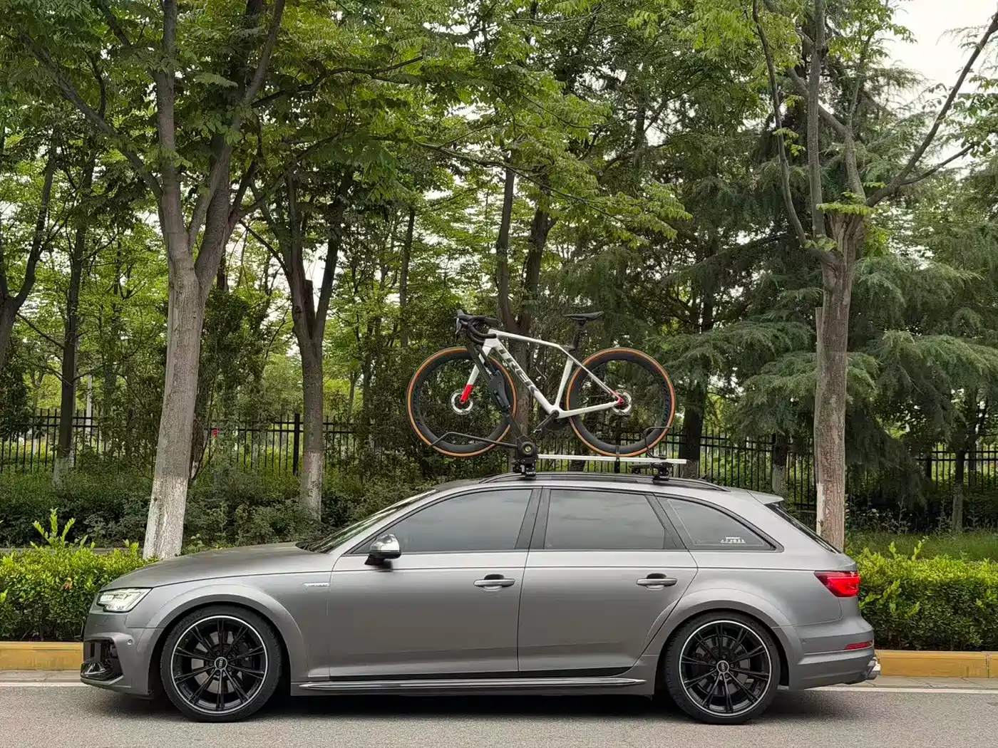 Audi A4 (Import) 2018 2017 45 TFSI allroad quattro Sport