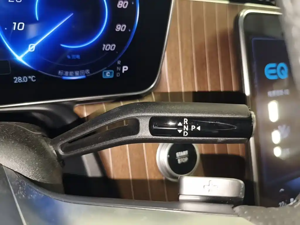 Mercedes-Benz EQE 2025 2025 Model 500 4MATIC Luxury Edition