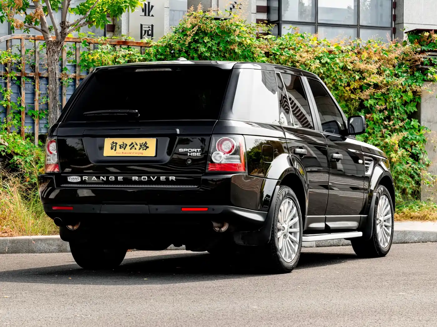 Land Rover Range Rover Sport 2011 2012 5.0 NA V8 HSE
