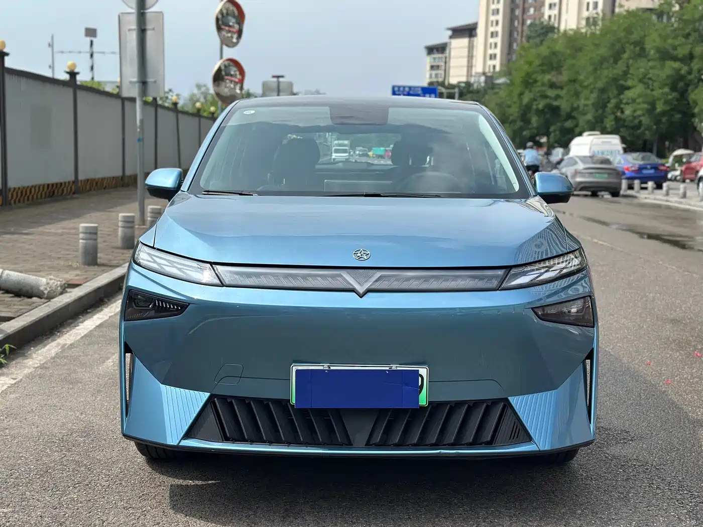 2025 Venucia VX6