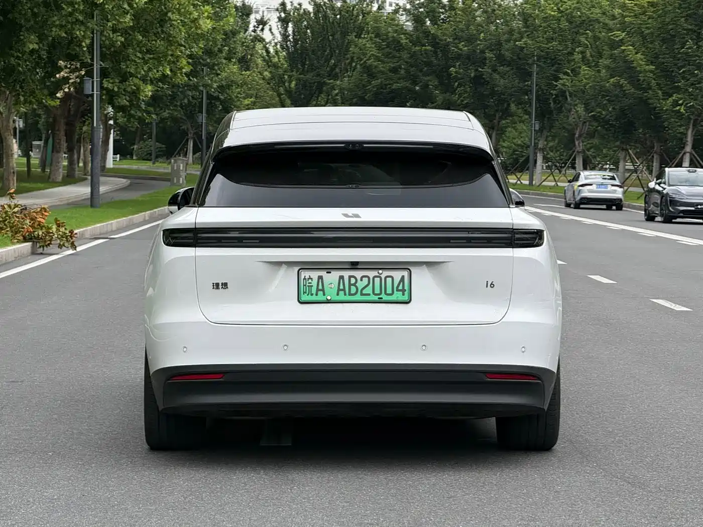 Li Auto i6 2026 2025 2WD Base Model