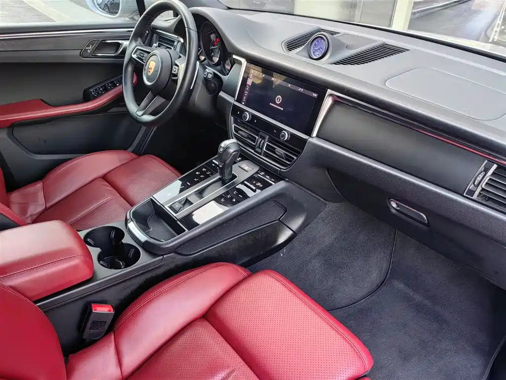 Porsche Macan 2023 Macan 2.0T фото 11
