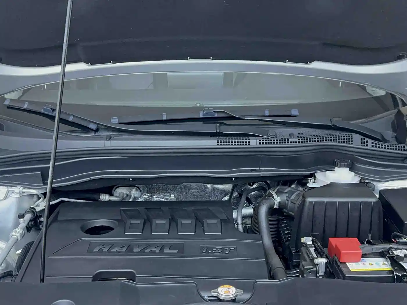 Haval M6 2023 2021 PLUS 1.5T DCT Luxury Smart Connect