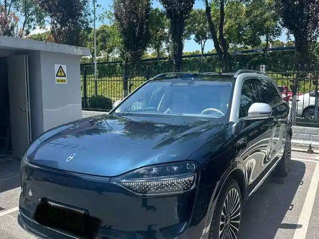 AITO Wenjie AITO M9 2025