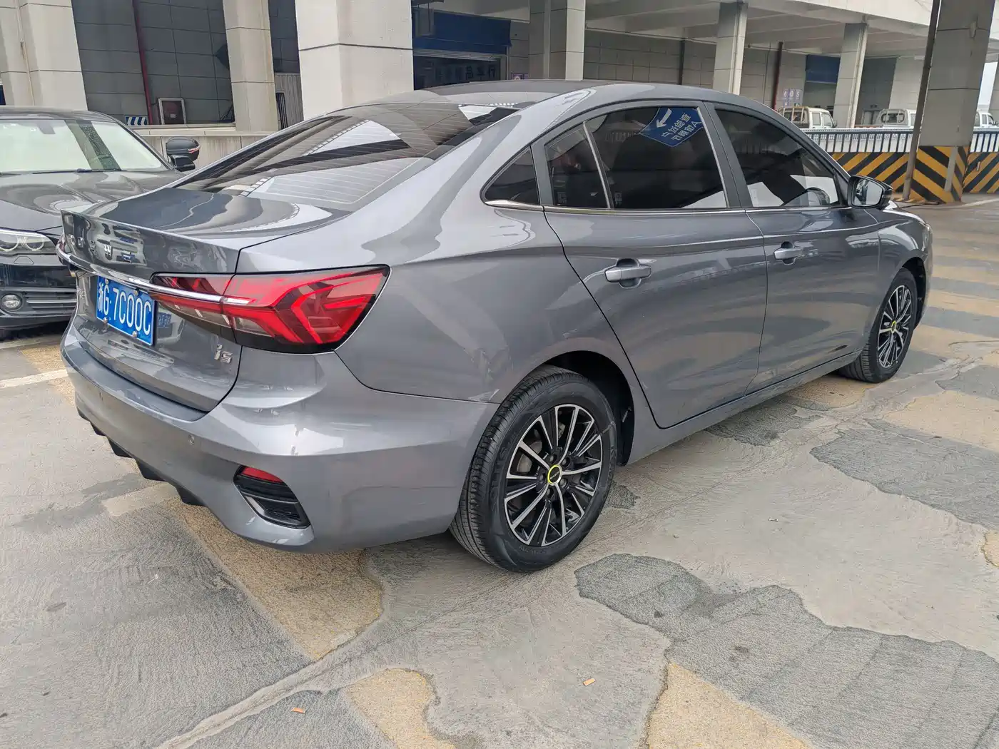 ROEWE I5