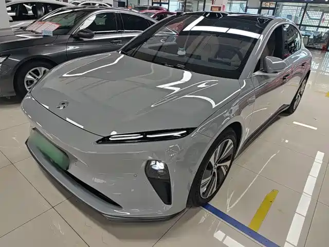 NIO ET5 2024