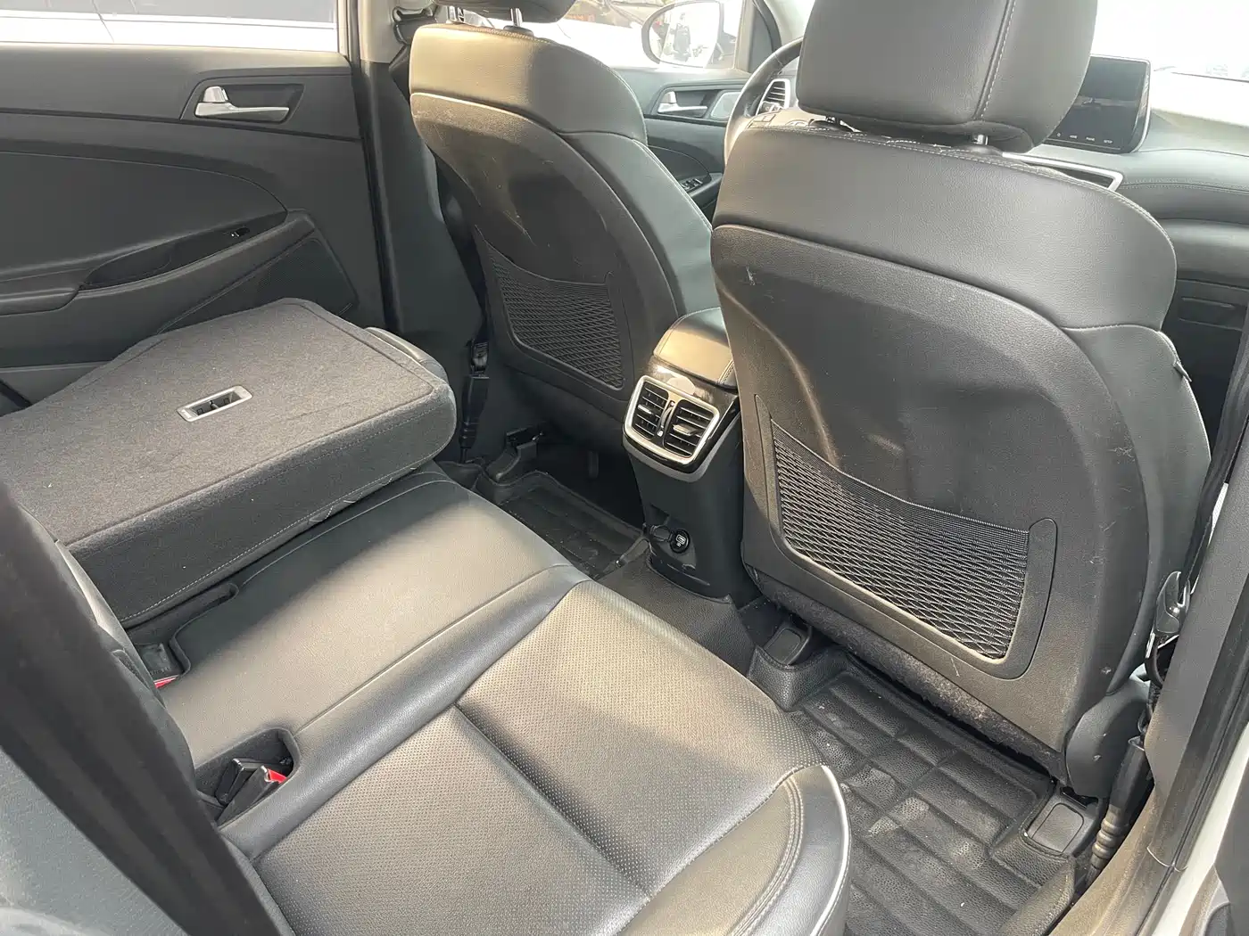 Hyundai Tucson 2019 280TGDi Dual-clutch 2WD Fashion Edition China VI фото 9