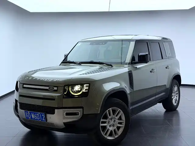 Land Rover Defender 2020 110 P400 Dark Special Edition — фото 2