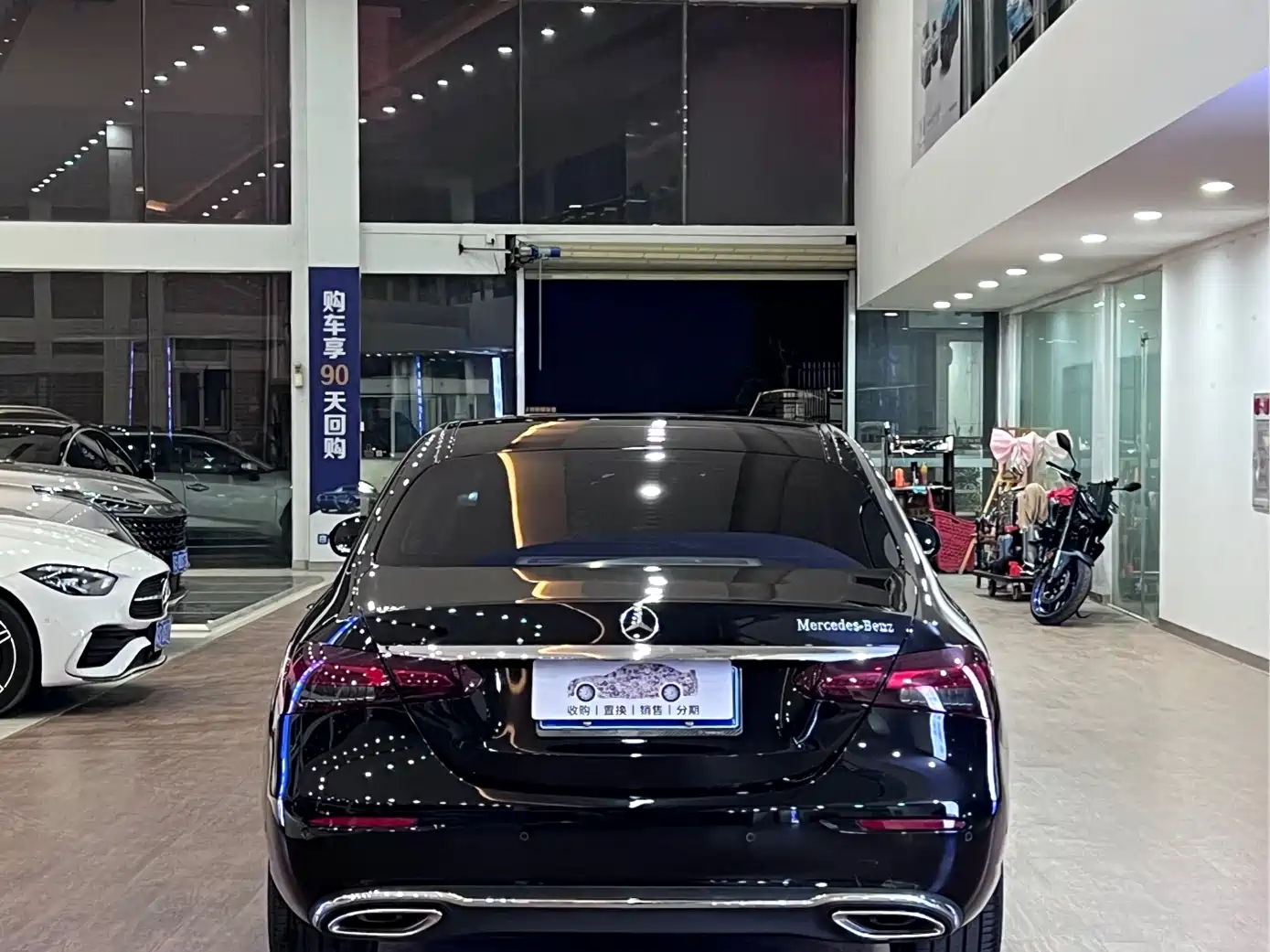 MERCEDES-BENZ E CLASS