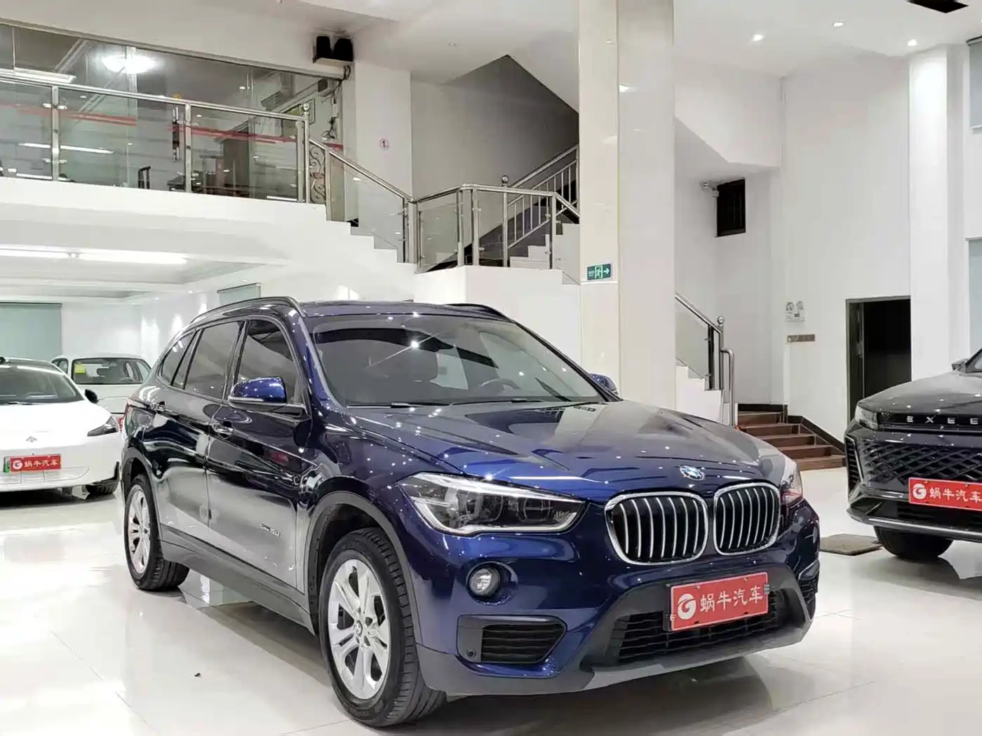 BMW X1 2016 sDrive18Li Premium Model фото 3