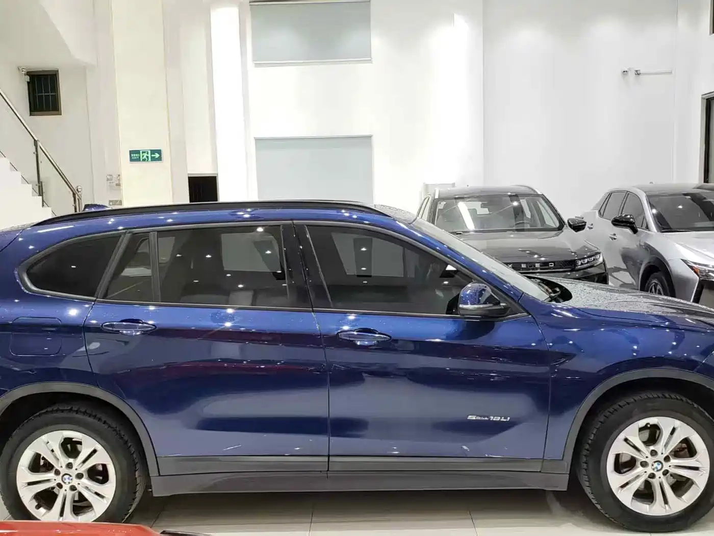 BMW X1 2016 sDrive18Li Premium Model фото 14
