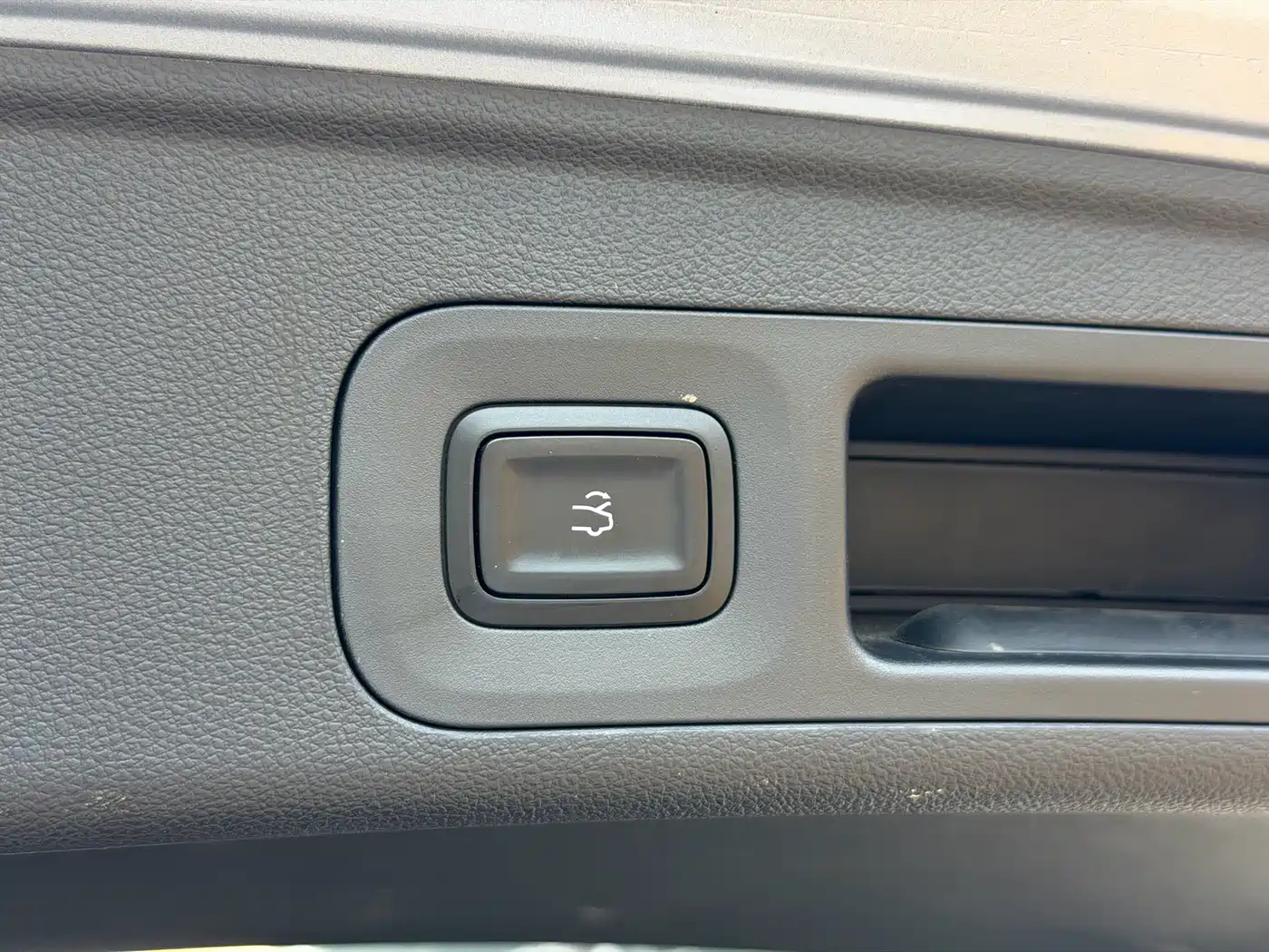 Фото 23 - Nezha Auto Nezha L