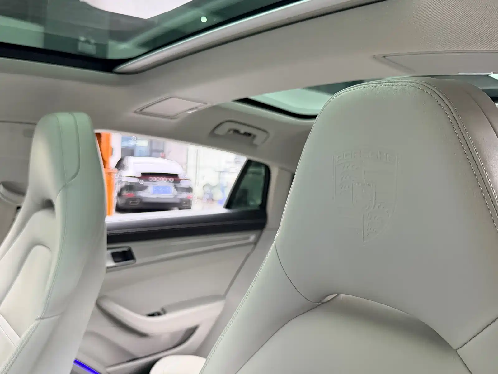Photo 12 - Porsche Panamera New Energy