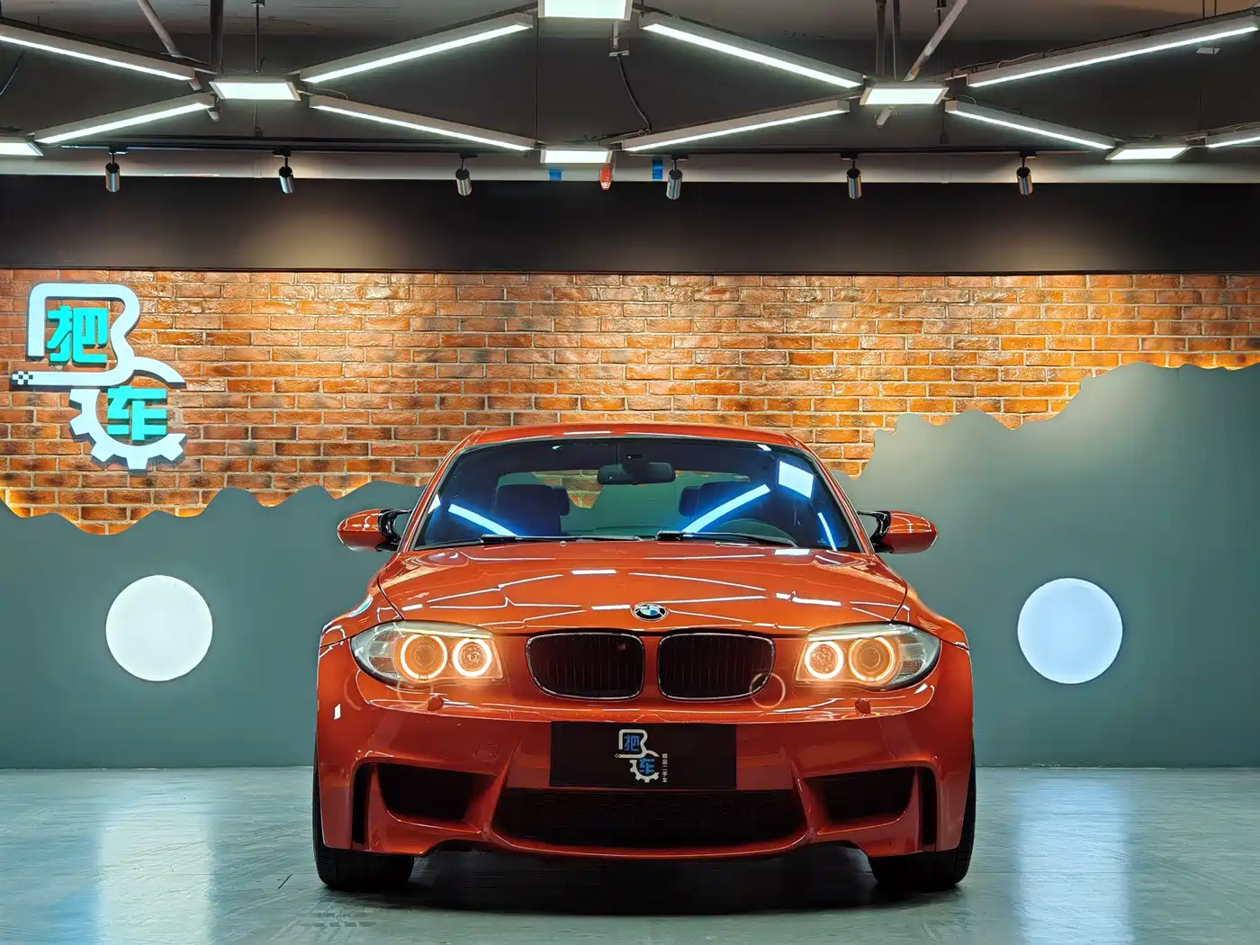 BMW 1 Series M 2011 1M Coupe фото 2