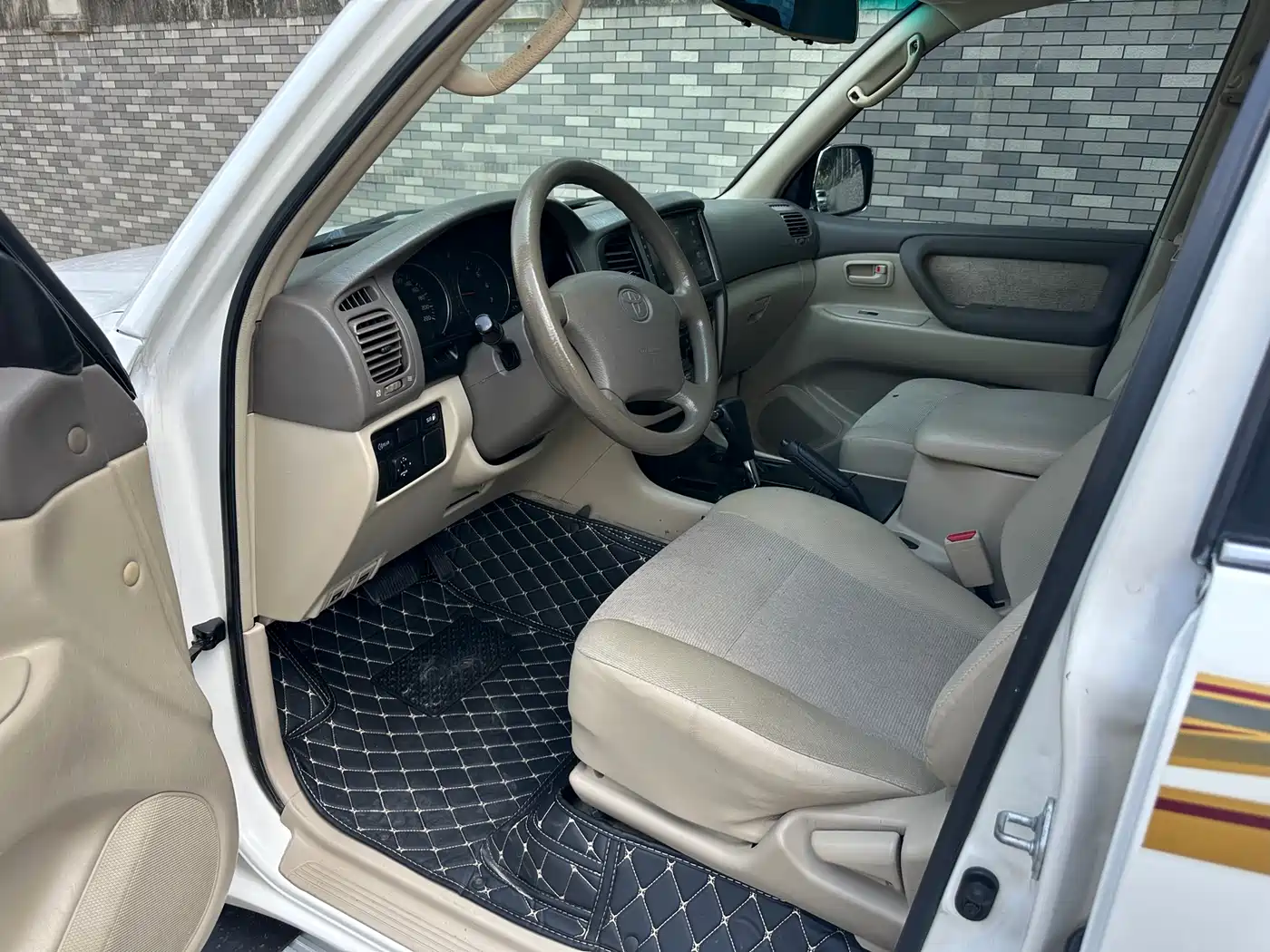 Toyota Land Cruiser 2004
