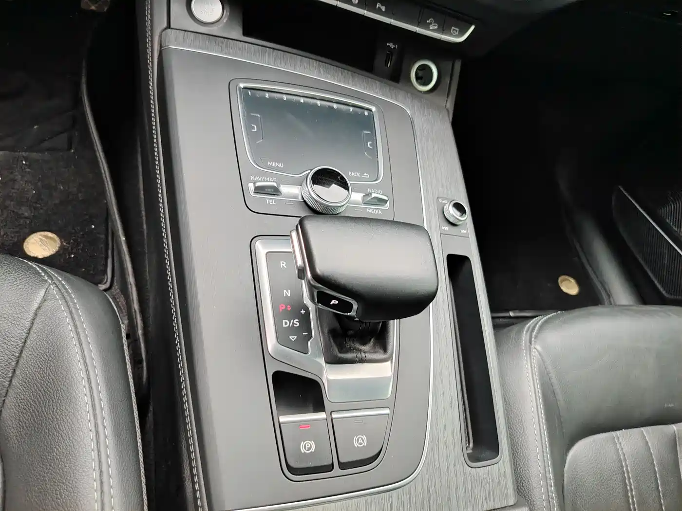 Audi Q5L 2020 45 TFSI Premium Elegance фото 10