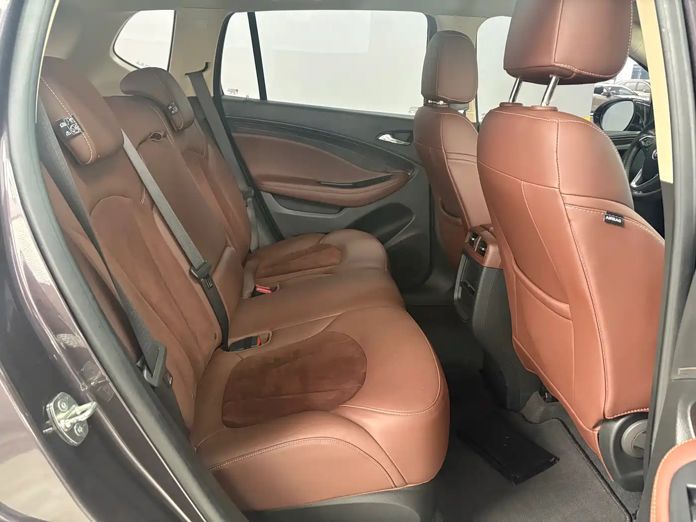 Buick Envision Plus 2017 20T FWD Elite фото 15