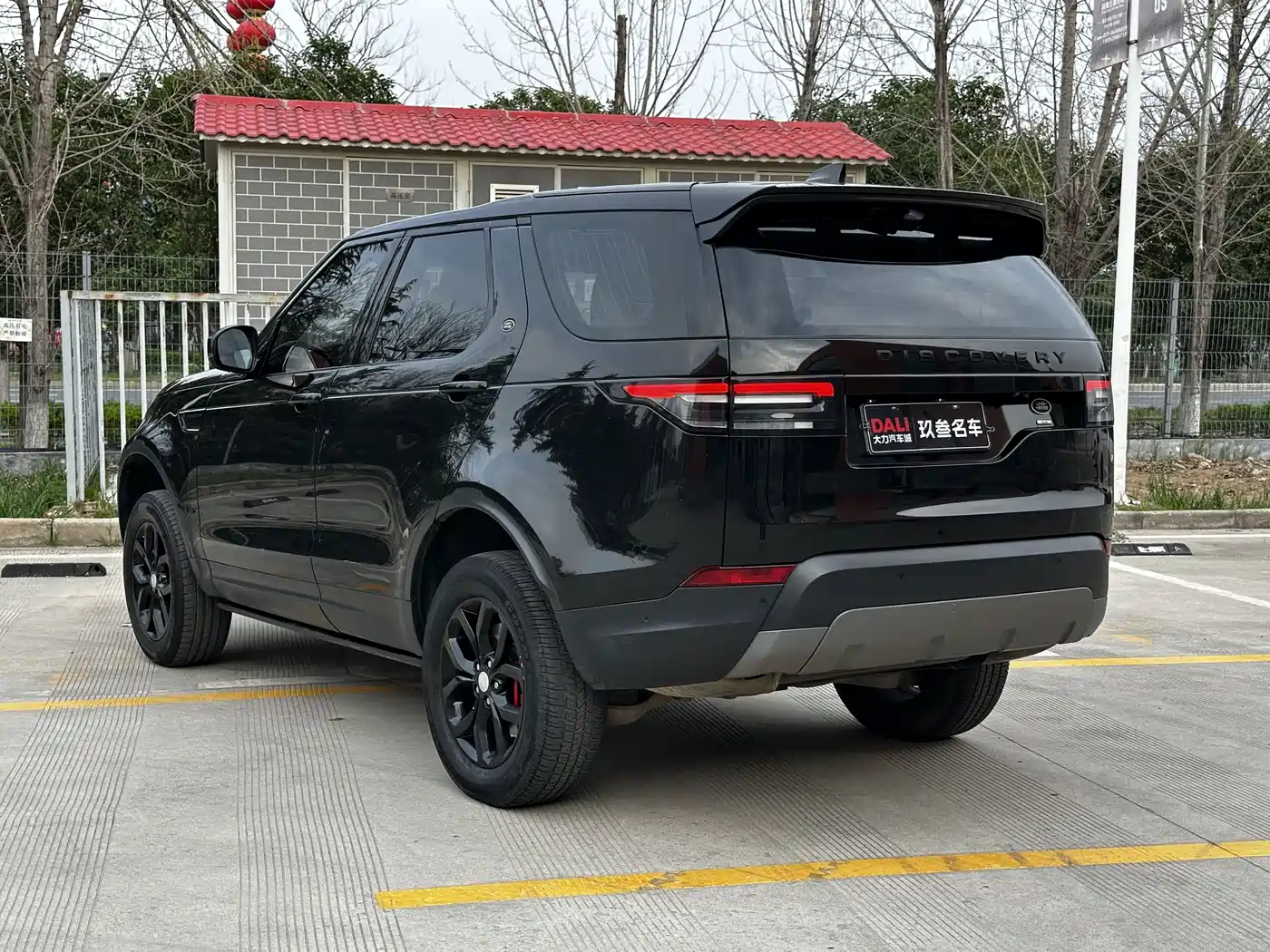 Land Rover Discovery 2018 3.0 SC V6 SE фото 5
