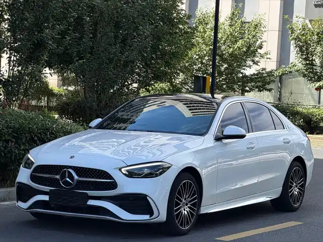 Mercedes-Benz C-Class 2022