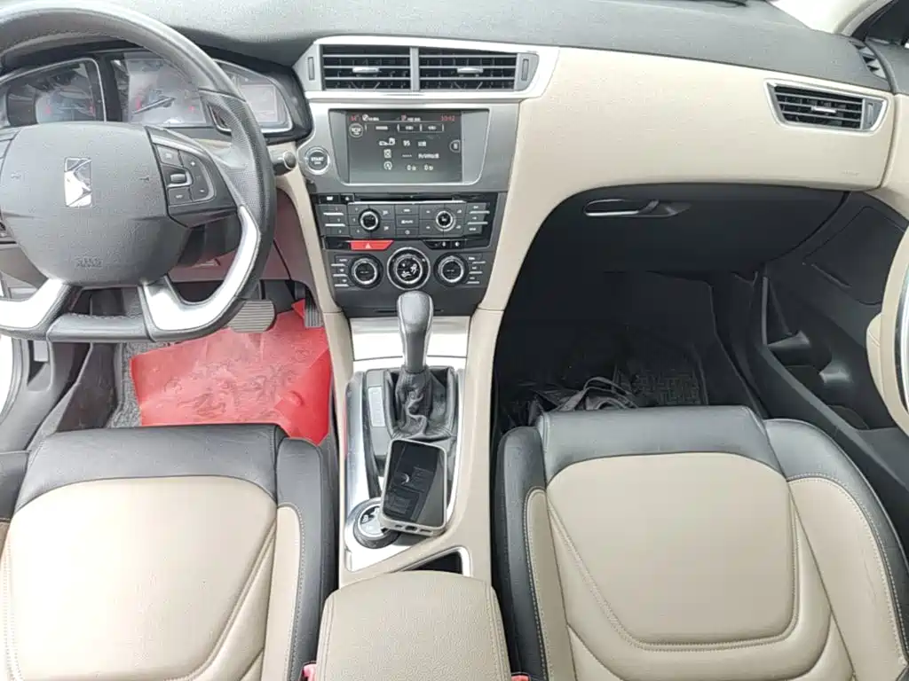 DS 6 2018 2016 1.6T Luxury THP160